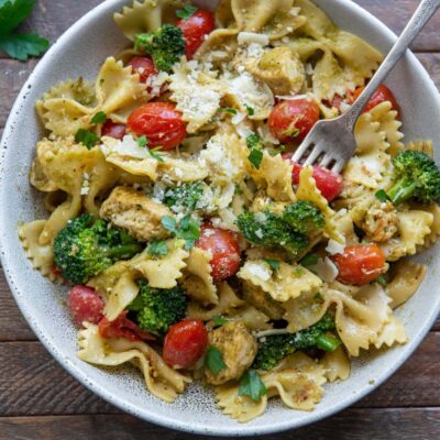 Chicken-Pesto-Pasta-Recipe-Square-1